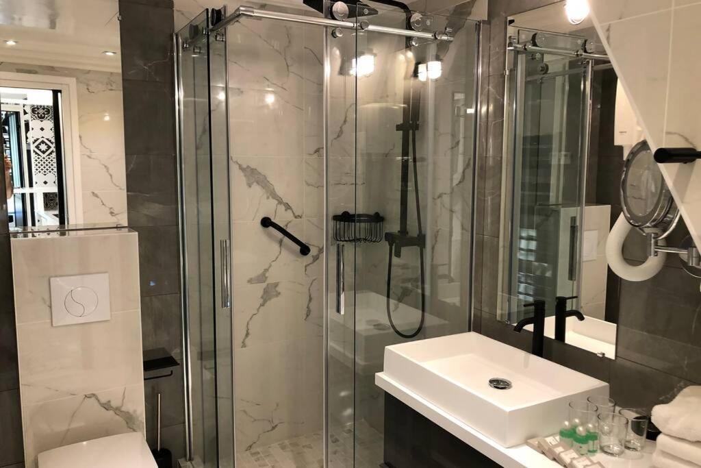 Appartement Rousselet Quartier Bon Marche Paris Viieme Exterior photo